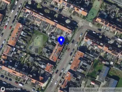 Ambulance met grote spoed naar de Juliana van Stolbergstraat in Zwijndrecht