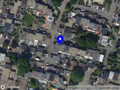 Ambulance met grote spoed naar de Brittenburg in Dordrecht