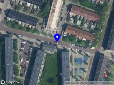 112 melding Ambulance met grote spoed naar de De Tourton Bruynsstraat in Amsterdam