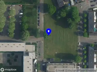 Ambulance met grote spoed naar de Gemeenschapspolderweg in Weesp