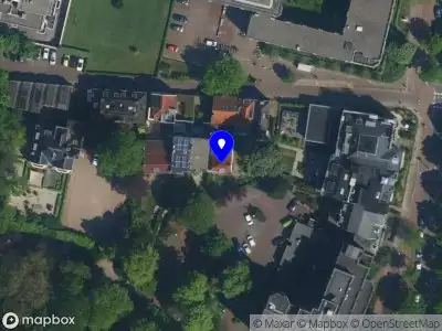 Ambulance met gepaste spoed naar de Koningin Wilhelminalaan in Haarlem