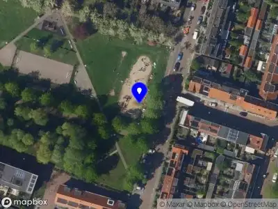 Brandweer met grote spoed naar de Snoekstraat in Utrecht vanwege afhijsen patient