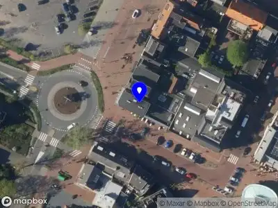 112 melding Brandweer met grote spoed naar de Emmaplein in Bilthoven vanwege voertuigbrand