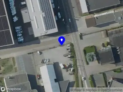 Politie naar de Hulsenweg in Nederweert vanwege steekincident