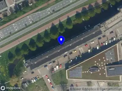 Ambulance met grote spoed naar de Vincent van Goghlaan in Maassluis