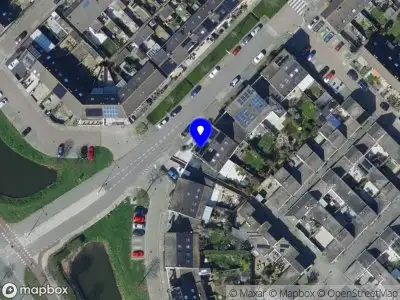 Ambulance met grote spoed naar de Rijnlaan in Spijkenisse