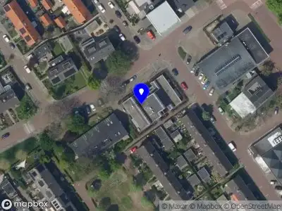 Brandweer met gepaste spoed naar de Doude van Troostwijkplein in Loenen aan de Vecht vanwege afhijsen patient