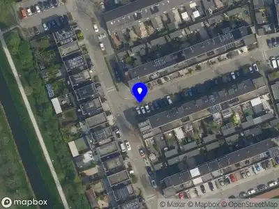 Ambulance met grote spoed naar de Bezembinderstraat in Delfgauw