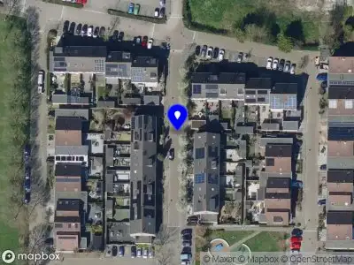 112 melding Brandweer met gepaste spoed naar de Van Hulststraat in Barendrecht vanwege afgaan rookmelder