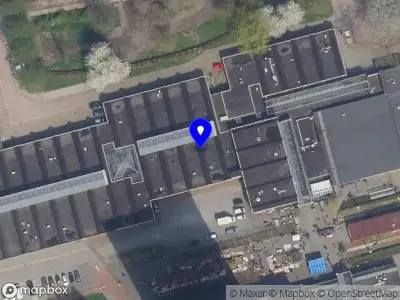 Ambulance met gepaste spoed naar de Binnenhof in Rotterdam