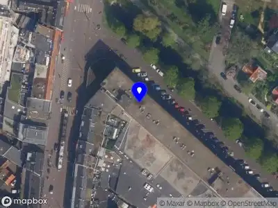 Ambulance met gepaste spoed naar de Streksingel in Rotterdam