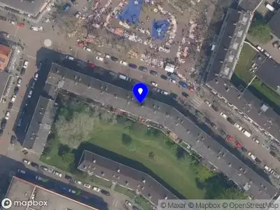 Ambulance met gepaste spoed naar de Peppelweg in Rotterdam