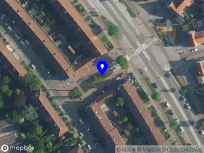 Ambulance met gepaste spoed naar de Akkerwindeweg in Amsterdam