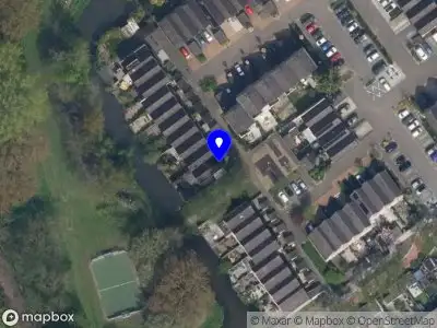 Ambulance met grote spoed naar de Waaierdans in Capelle aan den IJssel