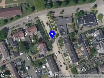 Ambulance met grote spoed naar de Berkenlaan in Sleeuwijk