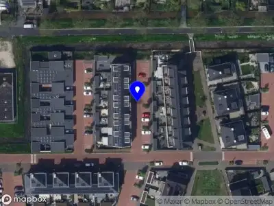 Ambulance met grote spoed naar de Regenboog in Vinkeveen