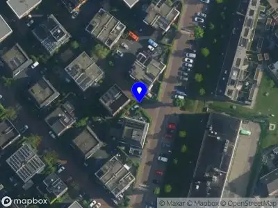 Ambulance met grote spoed naar de Kampervenuspad in Amsterdam