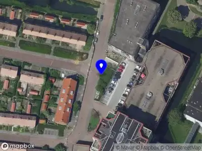 Ambulance met gepaste spoed naar de Badhuisstraat in Papendrecht