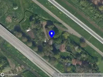 Ambulance met grote spoed naar de Veersedijk in Groot-Ammers