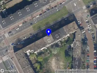 Ambulance met gepaste spoed naar de Stadhoudersweg in Rotterdam
