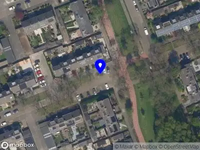 Brandweer met gepaste spoed naar de Dillenburgsingel in Vlaardingen