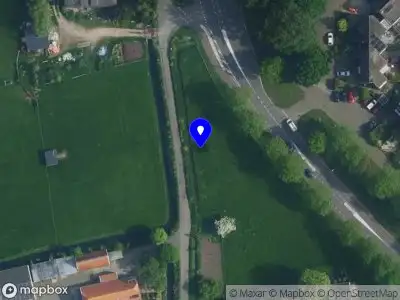 Ambulance met grote spoed naar de Aetsveldseweg in Weesp