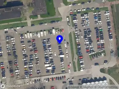 Ambulance met grote spoed naar de Bachplein in Schiedam