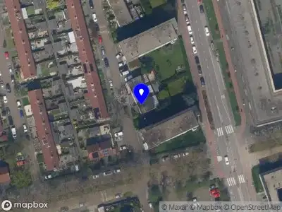 Ambulance met grote spoed naar de Antonie Heinsiusstraat in Vlaardingen