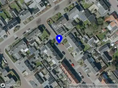 112 melding Brandweer met gepaste spoed naar de De Wiek in Hapert vanwege afhijsen patient