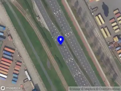 Snelheidscontrole op Waalhavenweg te Rotterdam