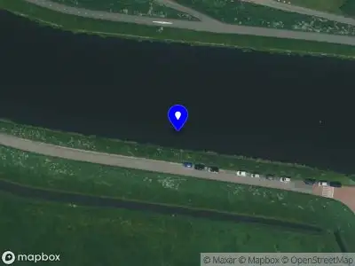 Brandweer met gepaste spoed naar de Kanaaldijk in Wijdewormer