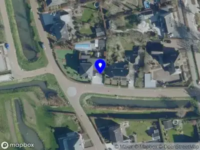 Brandweer met grote spoed naar de Herrebeugel in Wijk en Aalburg vanwege gebouwbrand