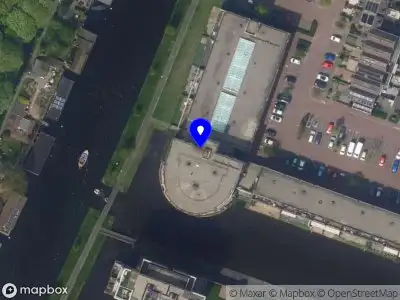 Brandweer met gepaste spoed naar de Waterkers in Rijnsburg vanwege een liftopsluiting