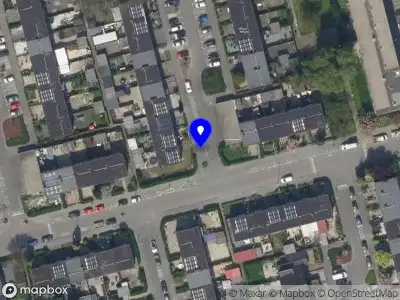 Ambulance met grote spoed naar de Abrikozentuin in Rotterdam