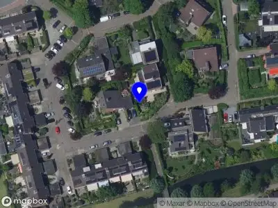 Ambulance met grote spoed naar de Tjaskermolen in Papendrecht