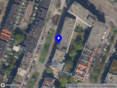 Ambulance met gepaste spoed naar de Voorschoterlaan in Rotterdam