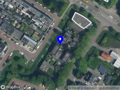 Ambulance met gepaste spoed naar de Tofana in Amsterdam