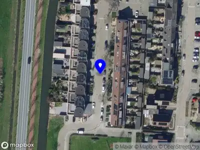 Ambulance met grote spoed naar de Brucknerstraat in Barendrecht