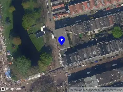 Ambulance met grote spoed naar de Heemraadssingel in Rotterdam