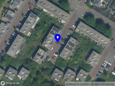 Ambulance met grote spoed naar de Groot Berkenbos in IJmuiden