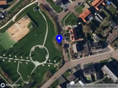 Brandweer met grote spoed naar de Sportlaan in Tzum vanwege gebouwbrand