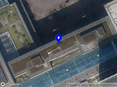 Ambulance met gepaste spoed naar de Dr. Molewaterplein in Rotterdam