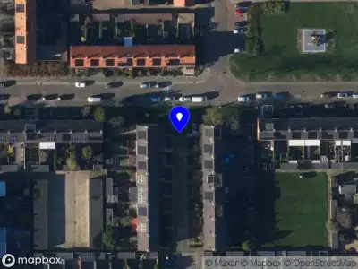 Brandweer met grote spoed naar de Louris Jansz Schoenstraat in Den Helder vanwege gebouwbrand