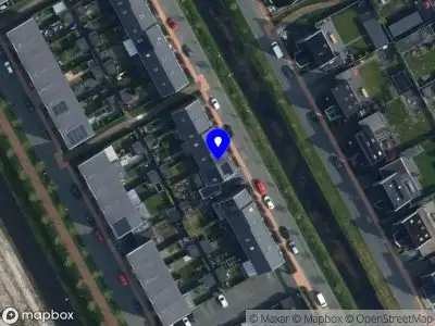 112 melding Politie met grote spoed naar de Annie Zernikeweg in Heerenveen vanwege voertuigen te water