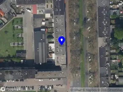 Ambulance met gepaste spoed naar de Dordtselaan in Rotterdam