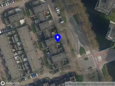 Ambulance met grote spoed naar de Ahornzoom in Zoetermeer