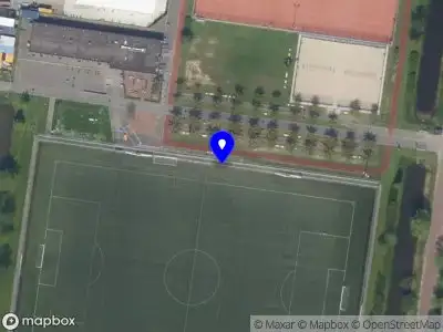 Ambulance met gepaste spoed naar de Einsteinweg in Leiden