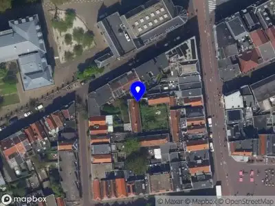 Brandweer met gepaste spoed naar de Morsstraat in Leiden vanwege stormschade