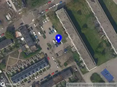 Ambulance met grote spoed naar de Tonnekreek in Rotterdam