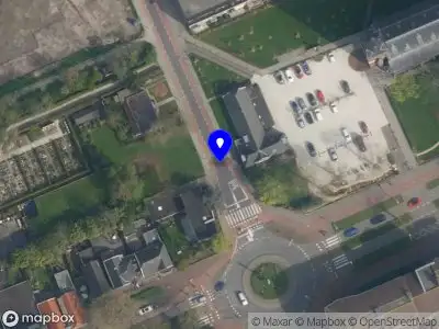 Ambulance met grote spoed naar de Meidoornlaan in Pijnacker